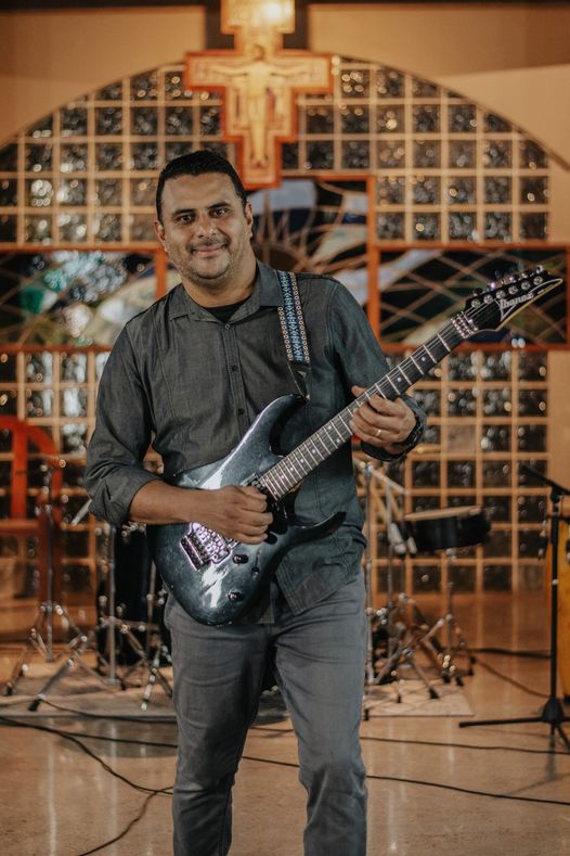 Familia de músicos comayagüenses forman parte de nueva banda&nbsp;cristiana