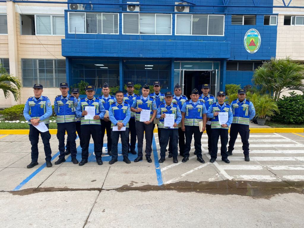 Más especialistas entrega CETEP a la&nbsp;sociedad