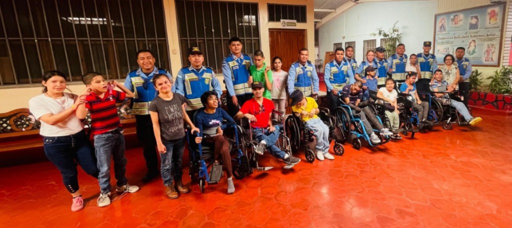 ¡No solo mordidas dan los polis de&nbsp;tránsito!